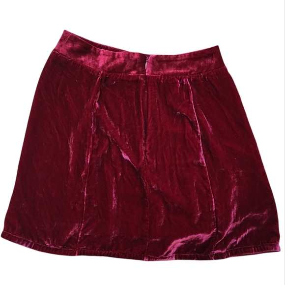 FOR LOVE AND LEMONS red velvet mini skirt, size XS - Picture 4 of 7